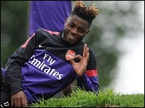 ����� ����